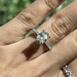 Lab Grown Diamond Oval Engagement Ring