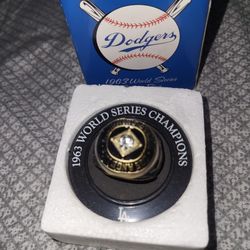 Dodgers World Series Replica Ring 1963 New