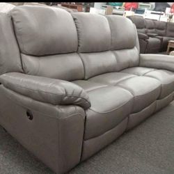 Real Leather Ashley Dunleith Power Reclinings Sofas Couchs Finance and Delivery Available 