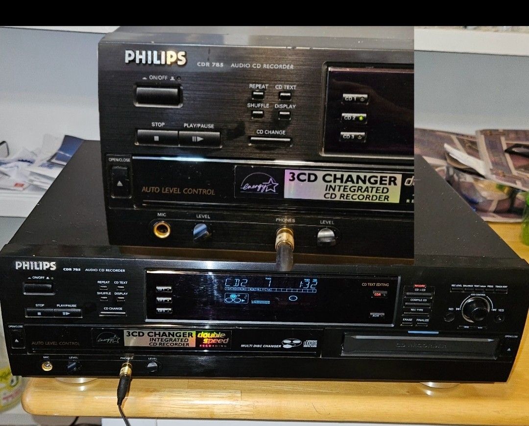 PHILLIPS CDR-785 AUDIO CD-RECORDER(3CD CHANGER/ CD RECORDER) DOUBLE-SPEED RECORDING(Features Recording Level&Headphone Level 