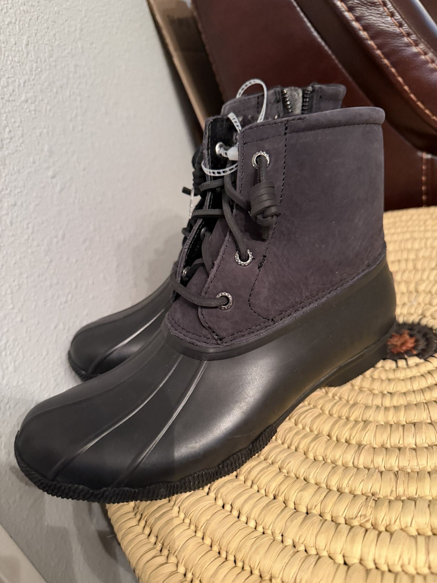 Boots Sperry Women's Saltwater Wedge Tide Black Leather Size 7,5 New