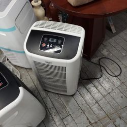 70-Pint Winix Dehumidifier Like-New 
