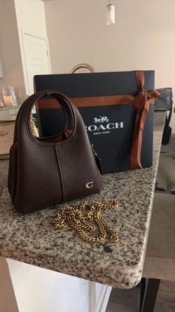 coach bag lana 19