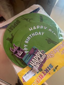 Fortnite cupcake stand