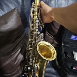 Alto Saxophone( YAMAHA )