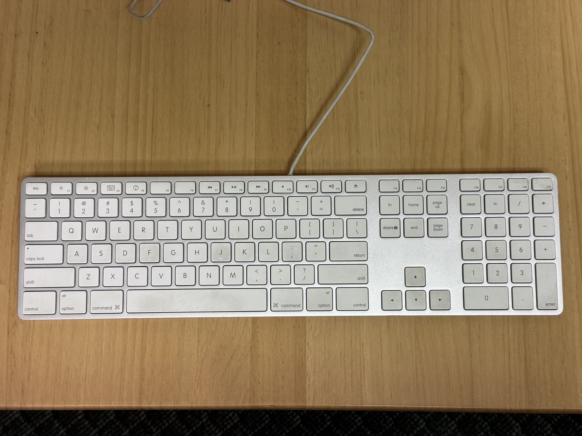 Apple Wired Keyboard