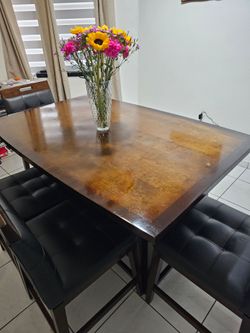 Counter Height Dining Table with 4 Chairs