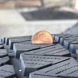 Bridgestone Blizzek ws90 205-55-r16