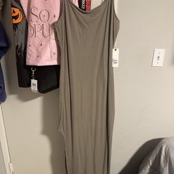 DRESS W SIDE SLIT