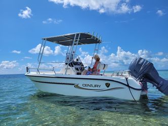 2006 Century 18’ Bay Boat & Renovated Trailer – Great Project Deal!