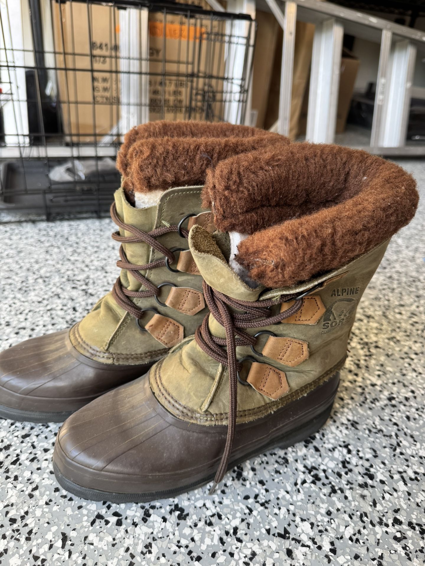 SOREL Snow Boots Women’s 7