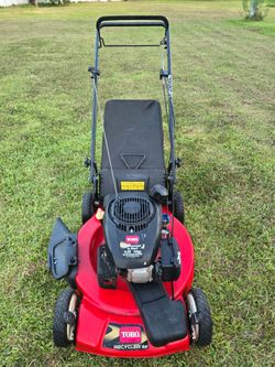 Toro 22" Self-propelled Lawn Mower