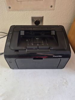 Hp laserjet  p1102w printer with new toner cartridge