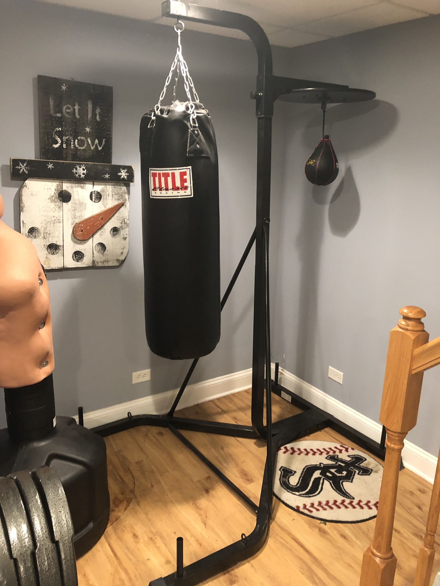 100lb punching bag with stand