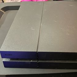 PlayStation 4 (PS4)