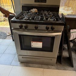 Frigidaire Gas Stove