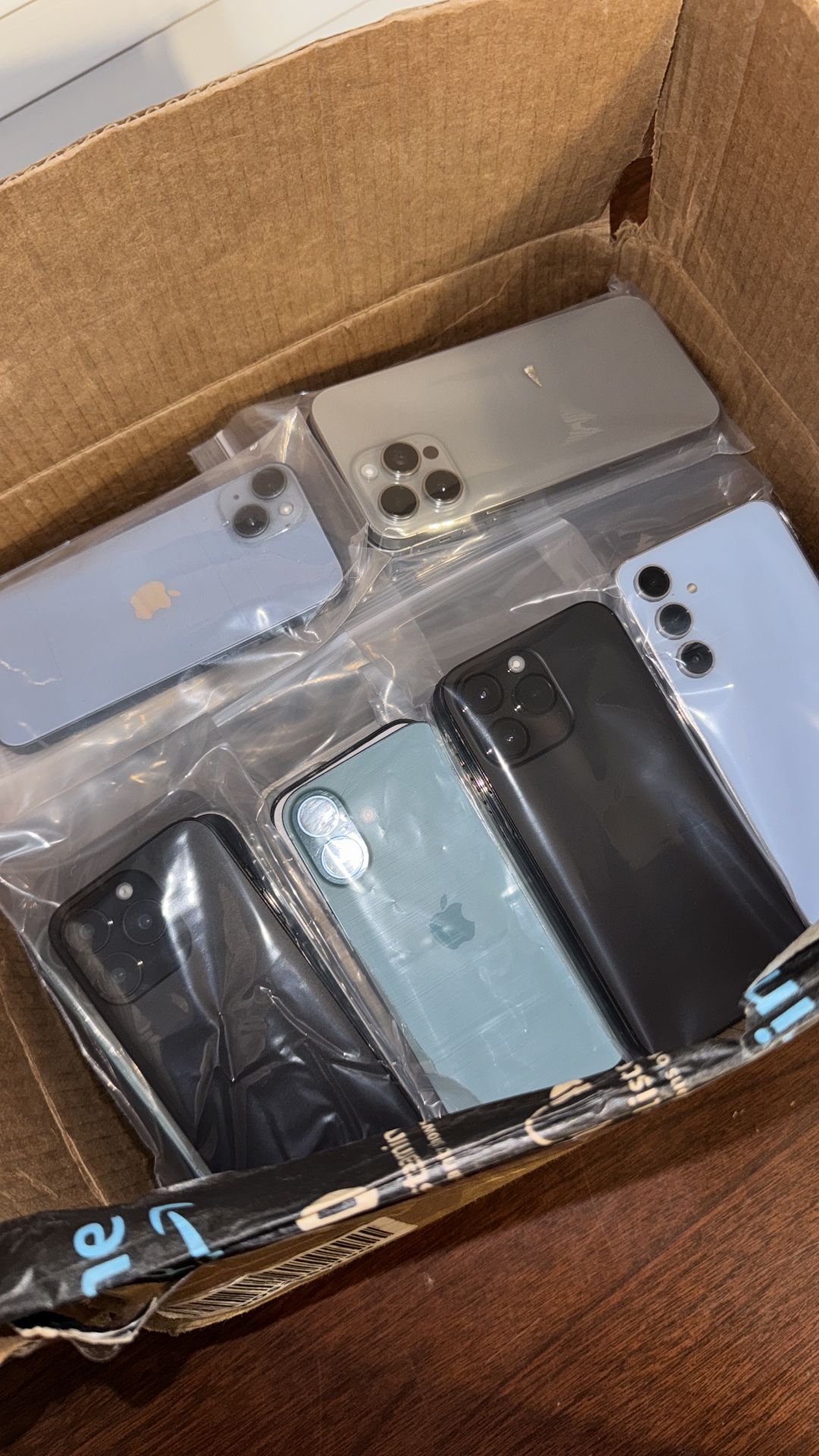 iPhone And Samsungs Wholesale