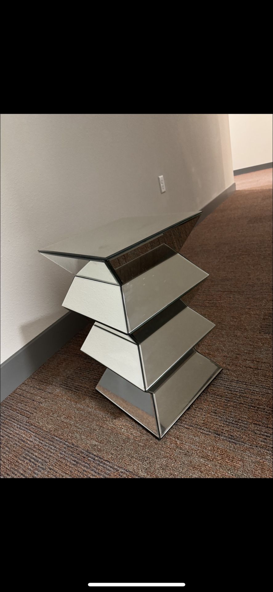 Mirrored End Table/Stand