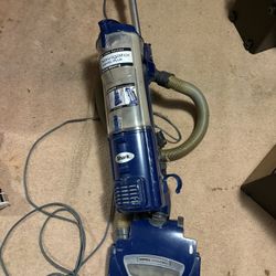 Vacuum Cleaner Preowned 