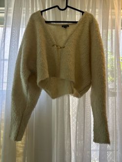 Cream crop top sweater