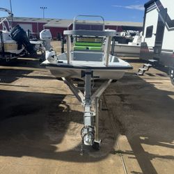 2022 Cougar Genesis 17