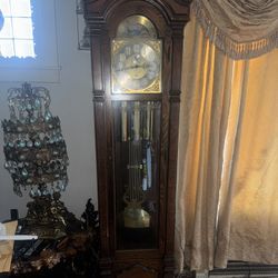 Colonial GrandFather Clock