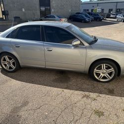 Audi A4 2.0T Quattro Sedan