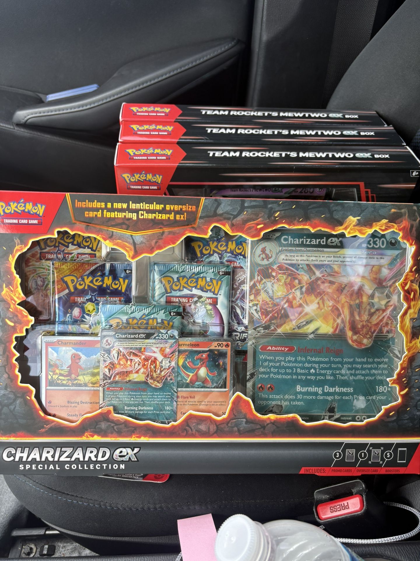 Pokemon Charizard ex Special Collection Box