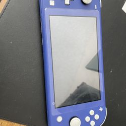 Nintendo Switch Lite + Animal Crossing case