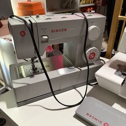 Singer Sewing Machine
