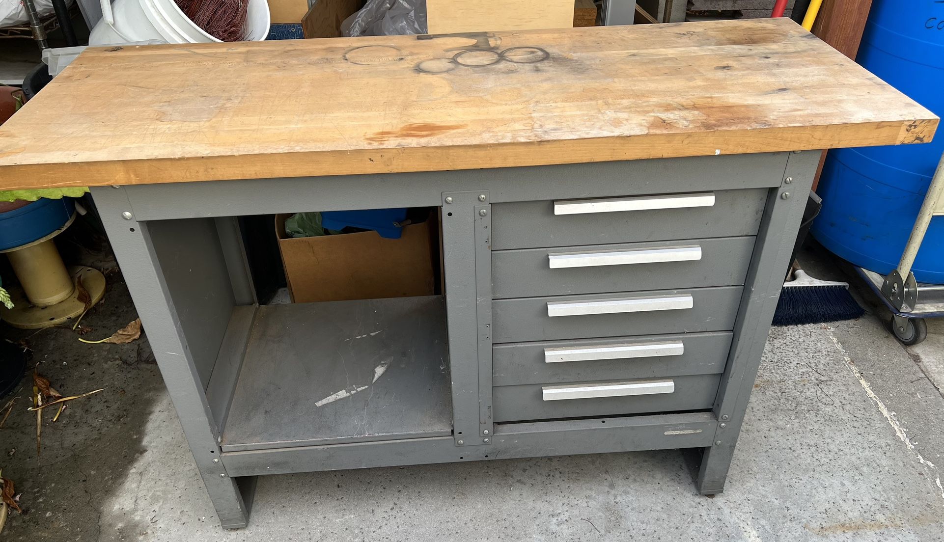 Heavy Duty Industrial Work Bench