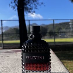 Valentino Born in Rome - Perfume