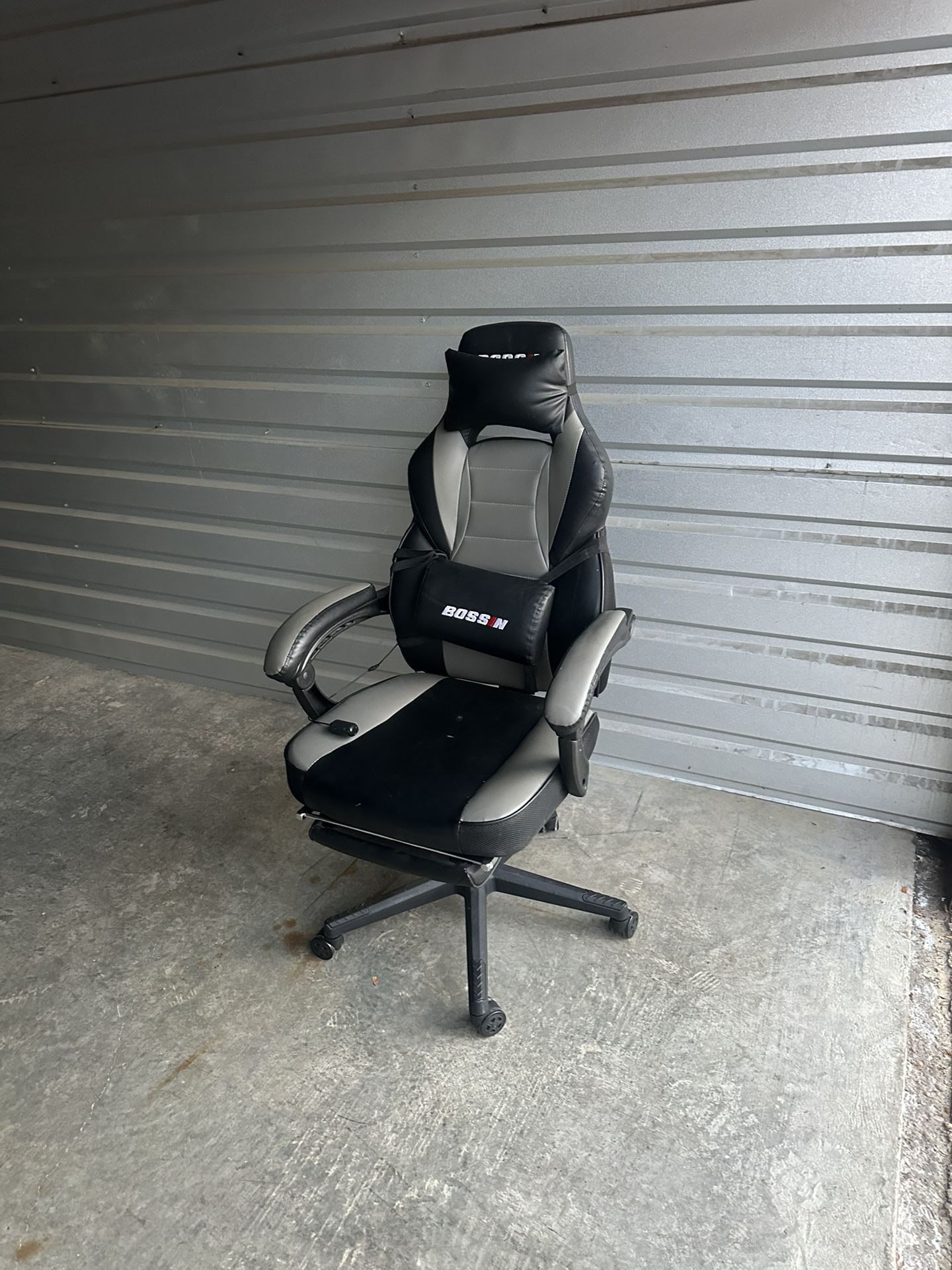 Bossin Gaming Chair