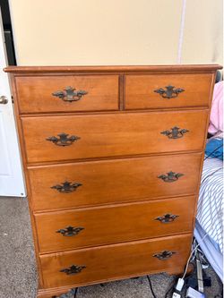 Solid Wood Vintage Beals 5 drawer dresser