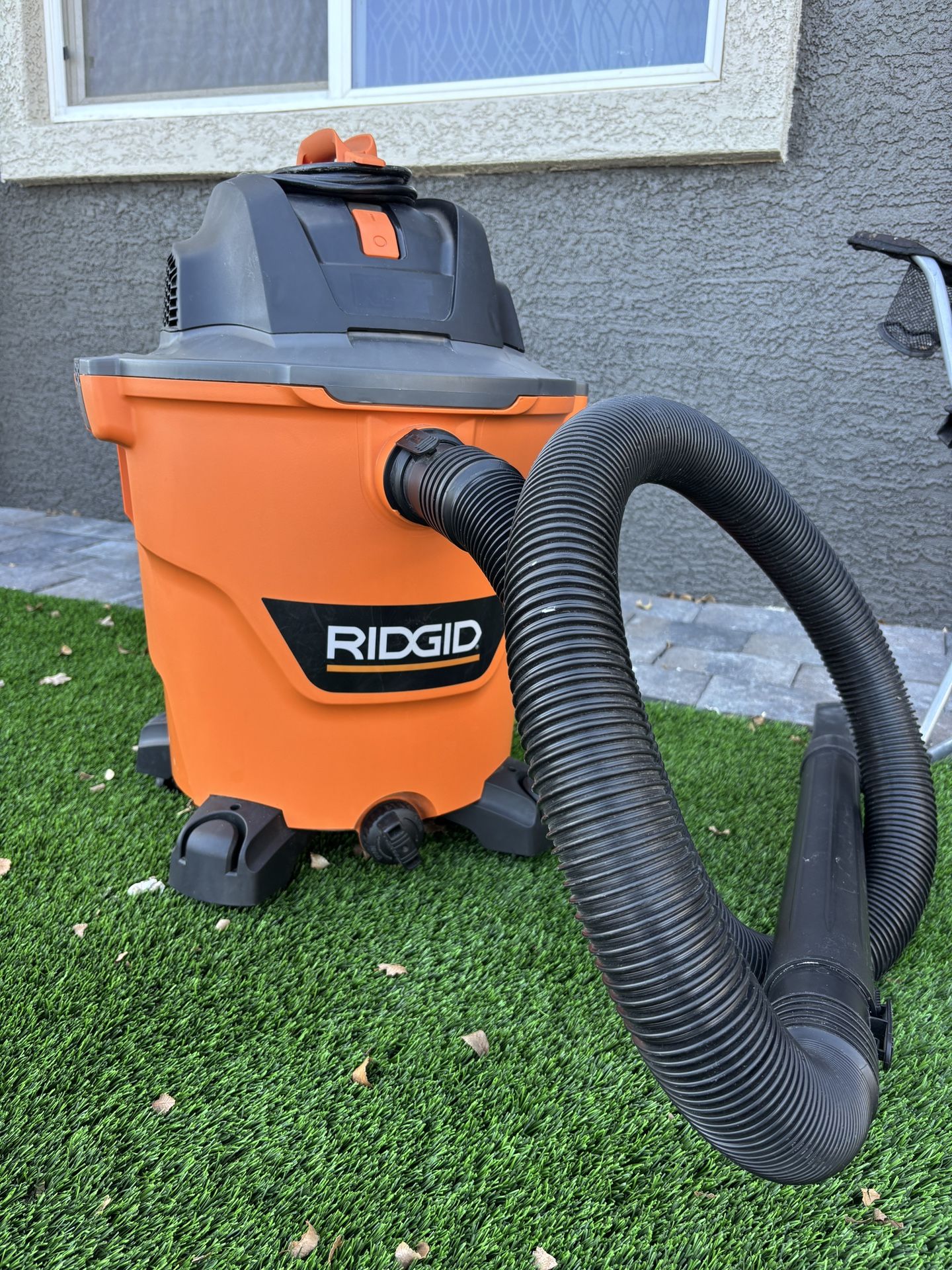 Ridgid Vacuum 12 Gallons
