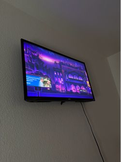 Vizio 45 in    Onn 32 in