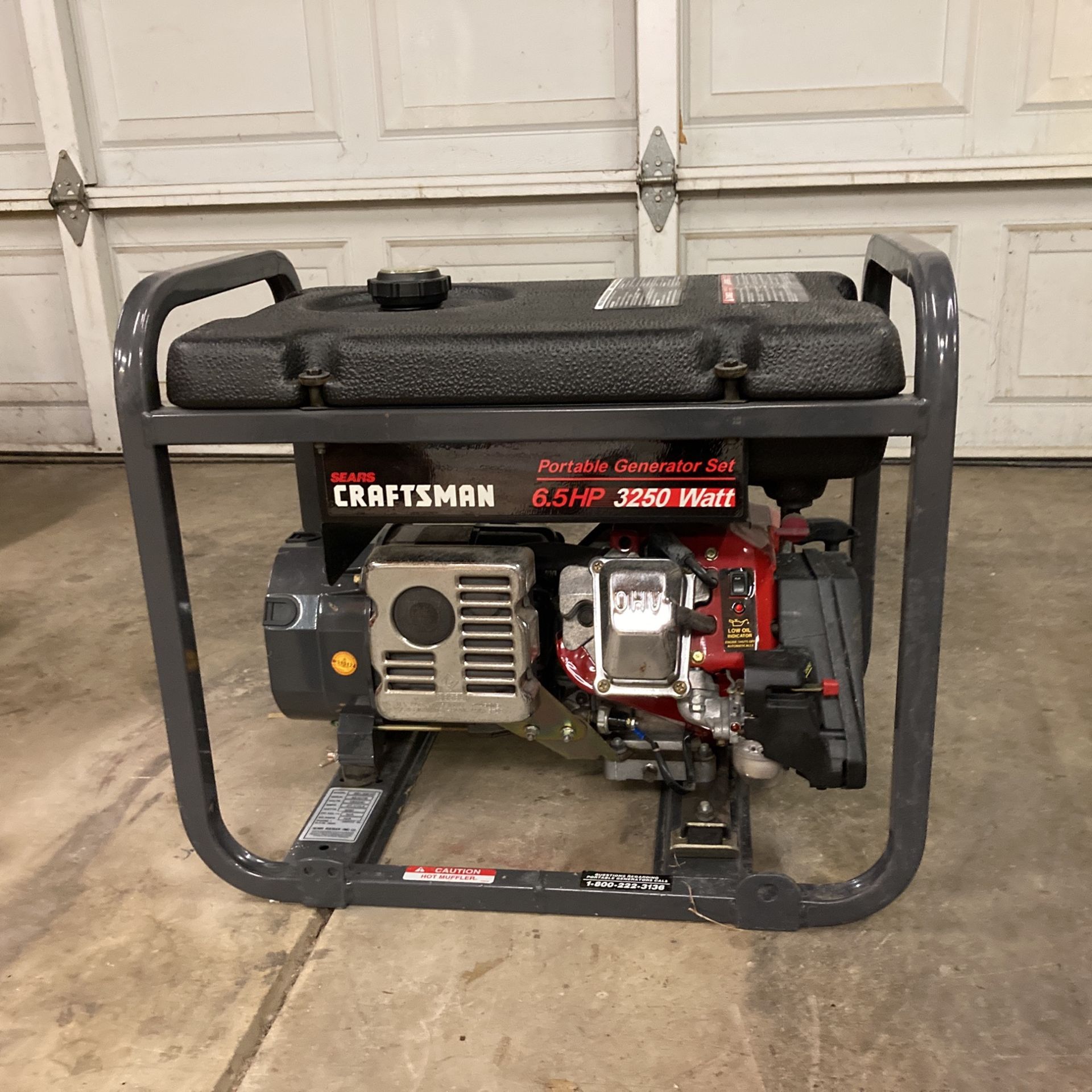 Craftsman 3250 Watt Generator (new condition ) for Sale in Woodville