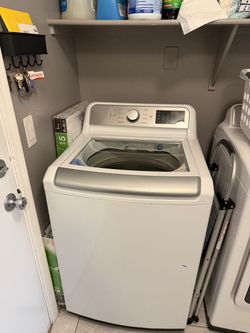 LG TurboWash 3D Agitator Large ( 5.3-cu ft ) Top-Load Washer (White )
