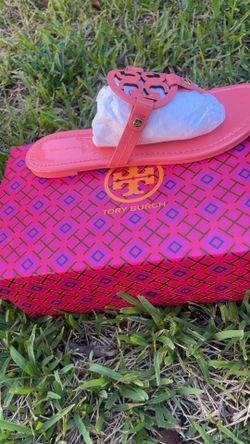 Tory Burch slides size 8