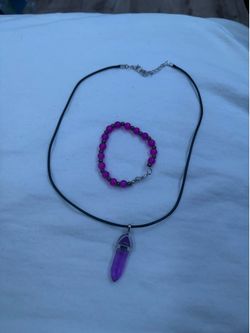Bracelet and stone pendant necklace set