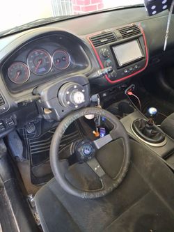 This is my 2003 civic ex my project car. But life has gone bad. And I got to let her (bayba  . Put she has a new england v  - tec .. car alarm ( viper