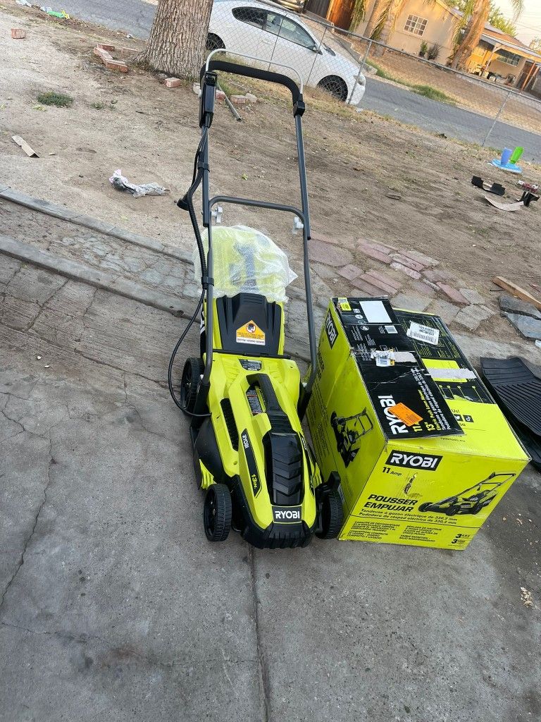 RYOBI13 11 Amp Corded ElectricWalk Behind Push Mower