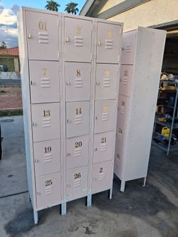 Storage lockers
