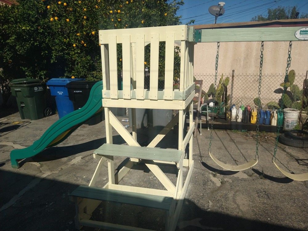 Backyard Fort Swing Set