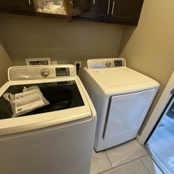 Samsung Washer and dryer set 