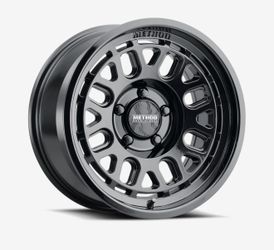 17” Method MR321 in Gloss Black Available in 6 Lug