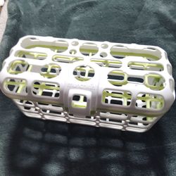 Munchkin green and white dishwasher basket for bottle nipples/pacifiers