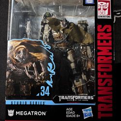 Studio Series 34 Megatron