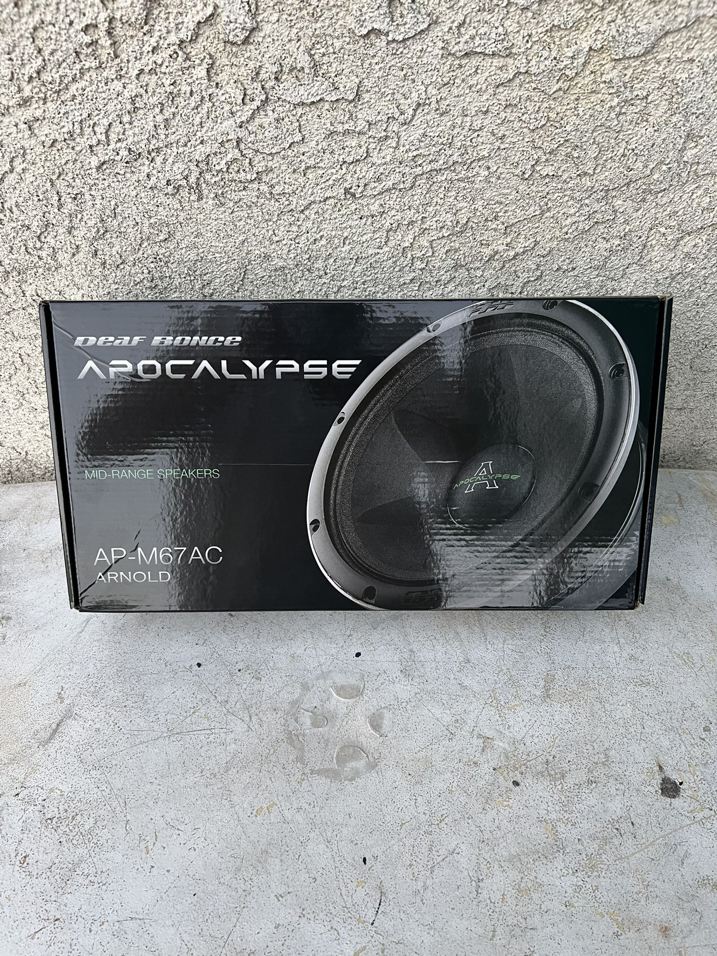 Deaf Bonce Arnold Speakers