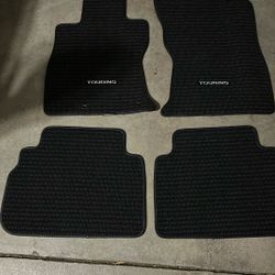 Subaru Touring Car Matt. Like New!!!